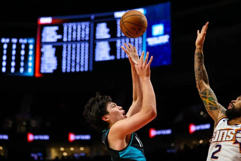 九游体育网址-广东宏远训练开放日，今晚篮板制胜引欢呼，法甲在即，年轻球员得到机会的简单介绍