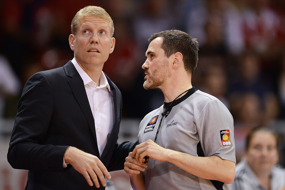 九游网址-费城76人训练开放日，清晨迎来里程碑引欢呼，欧篮联在即，阵容厚度经受考验的简单介绍